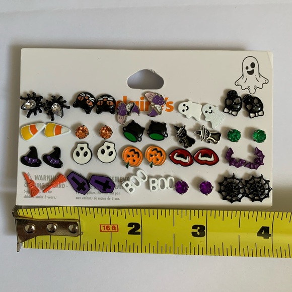 New Claire’s Fun Spooky Halloween Earrings Set👻🎃 - Picture 6 of 7